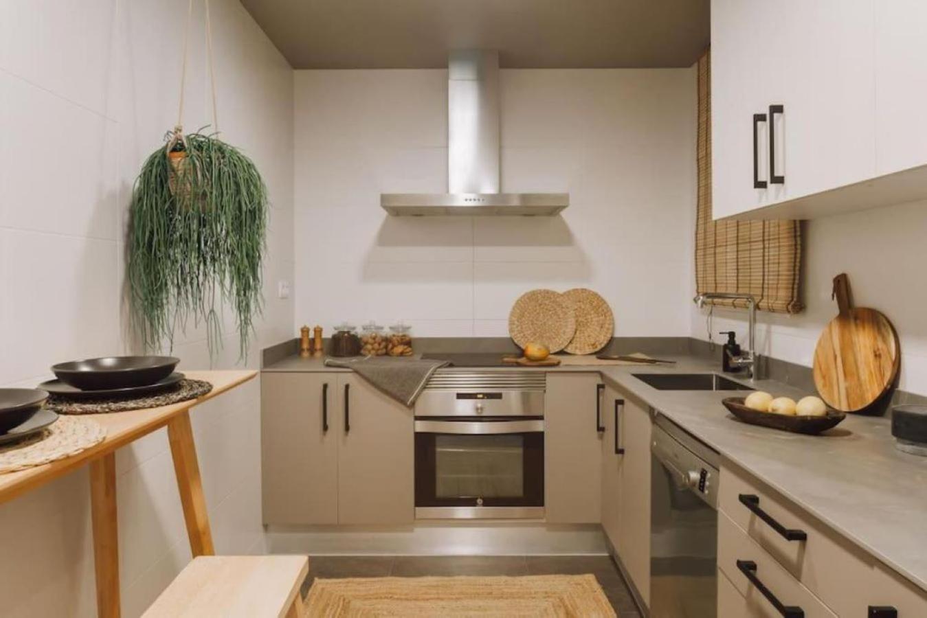 Baka - 2 Bedroom With Terrace In Sant Gervasi Barcelone