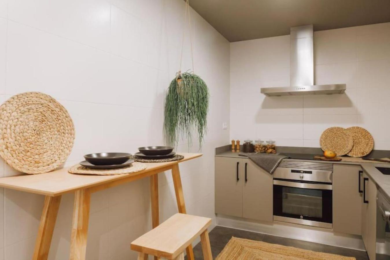 Baka - 2 Bedroom With Terrace In Sant Gervasi Appartement